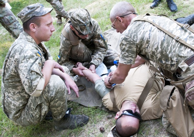 Ukrainian Soldiers take lead on instructing