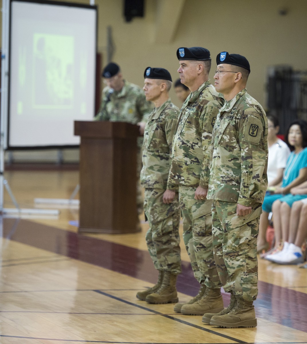 501st Military Intelligence Brigade change of command ceremony