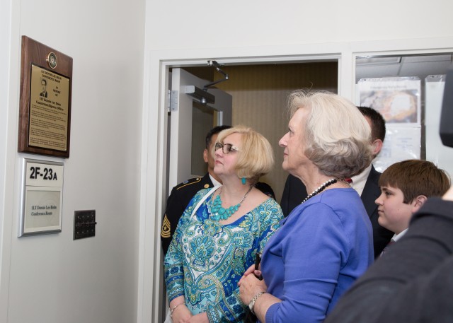 INSCOM honors fallen U.S. Army CI Officer with Knowlton Award