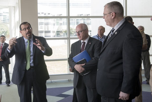 Senior defense official meets with Army scientists