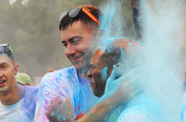 Color Run returns after record-setting 2015 debut