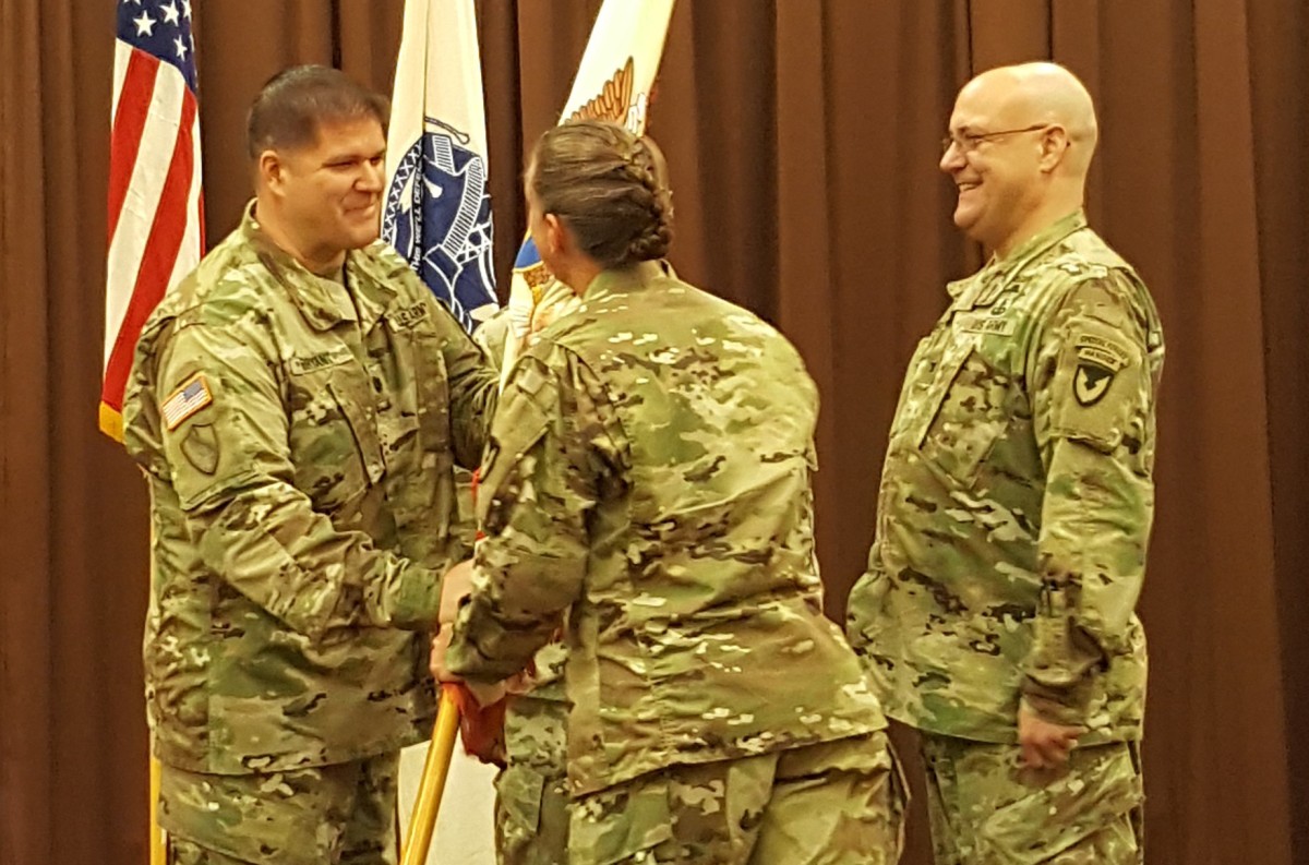 New Leaders Take Command Around Micc Article The United States Army 0168