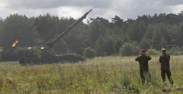 Allied Fires: Glory's Guns Soldiers train with partners