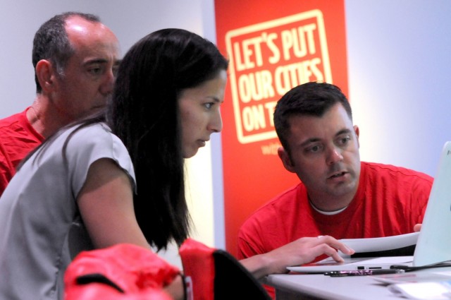Google helps military small business owners get online