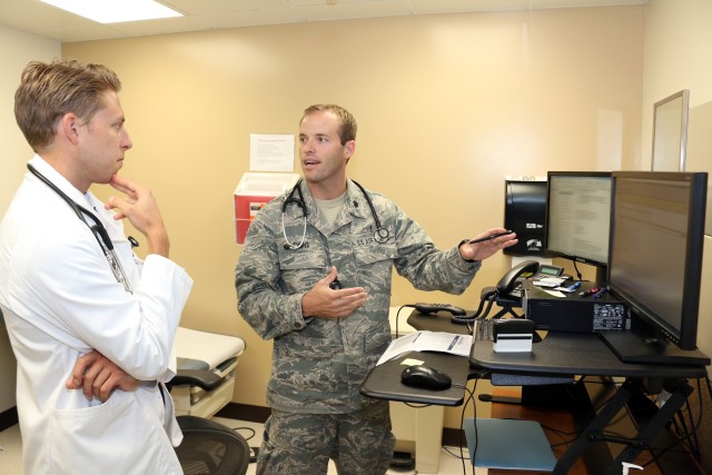 CU medical students train at Evans Army Community Hospital