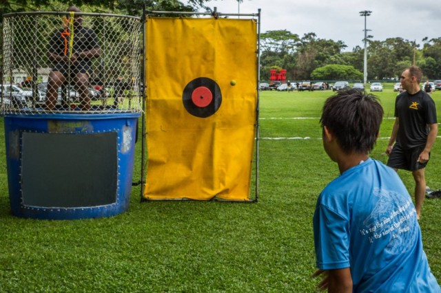 Japanese keiki cherish Hawaii culture with 'Wolfhound' families