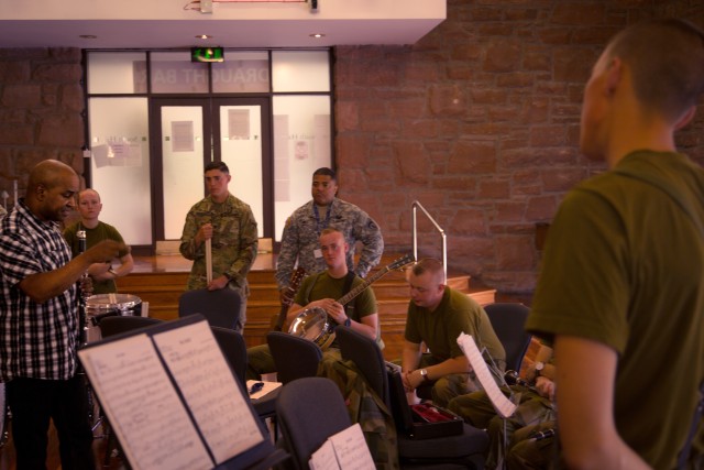 USAREUR bring Dixie-Jazz music to Scotland, Norway