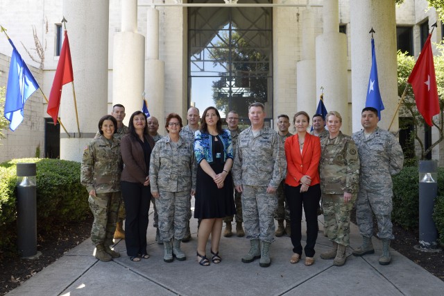 Texas National Guard hosts Chilean undersecretary