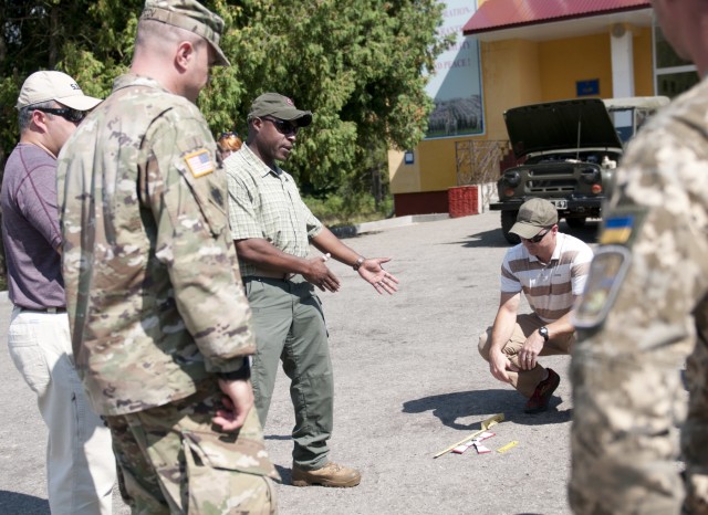 MTT's enhancing Ukrainian Soldiers' knowledge