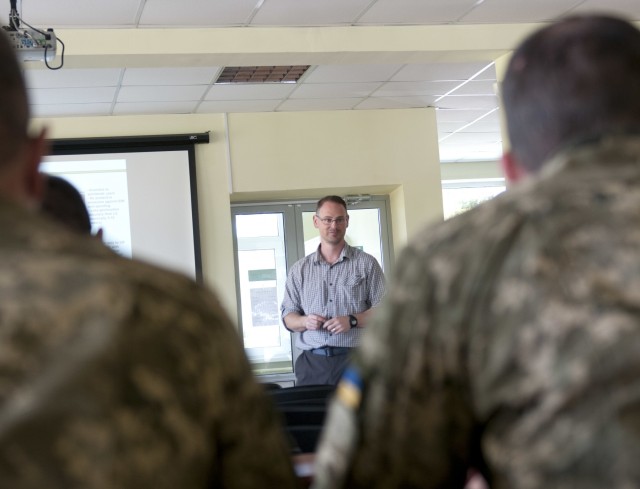 MTT's enhancing Ukrainian Soldiers' knowledge