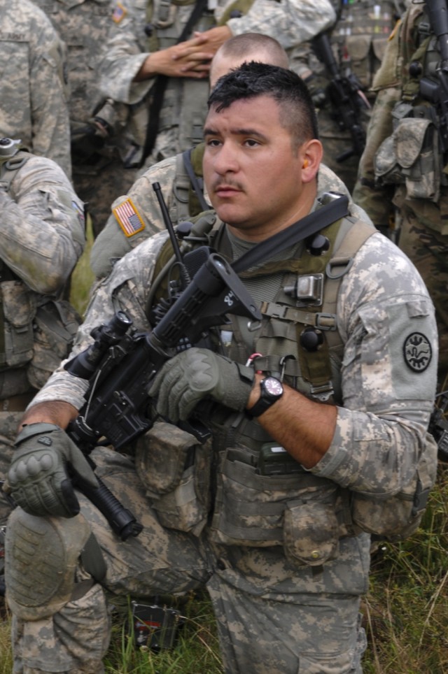 Army Guard duo share years of experience