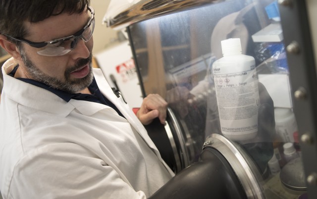 Scientists have discovered a solution that makes aqueous batteries a possibility