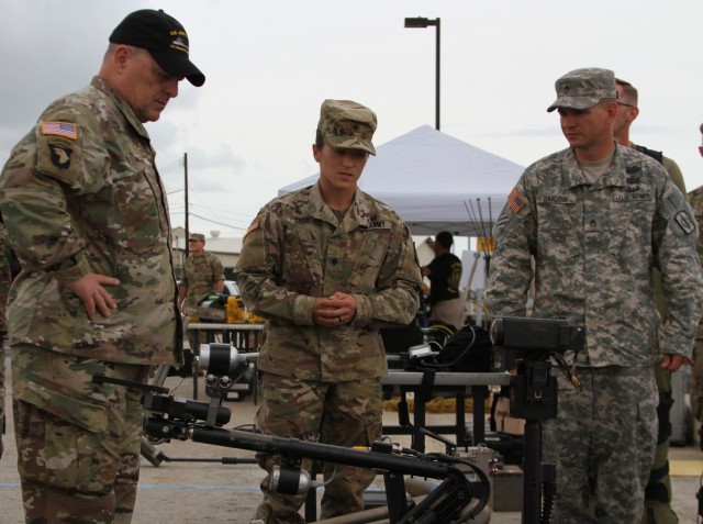 Army Chief of Staff tours Army watercraft; views EOD and Dive capabilities