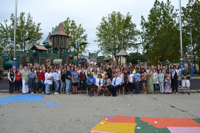 Yongsan school faculty members welcome new students and parents