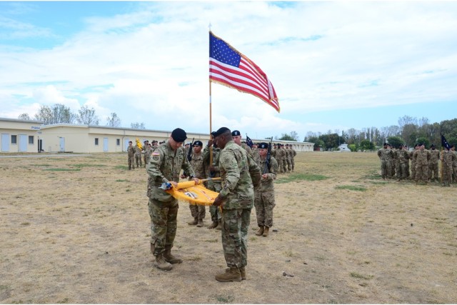 Atlantic Resolve: 3rd Infantry Division unit cases colors in Romania