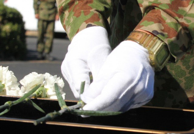 Flower dedication ceremony Rising Thunder 2016