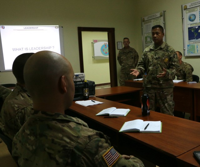 3ID command sergeant major visits Mustangs in Ukraine