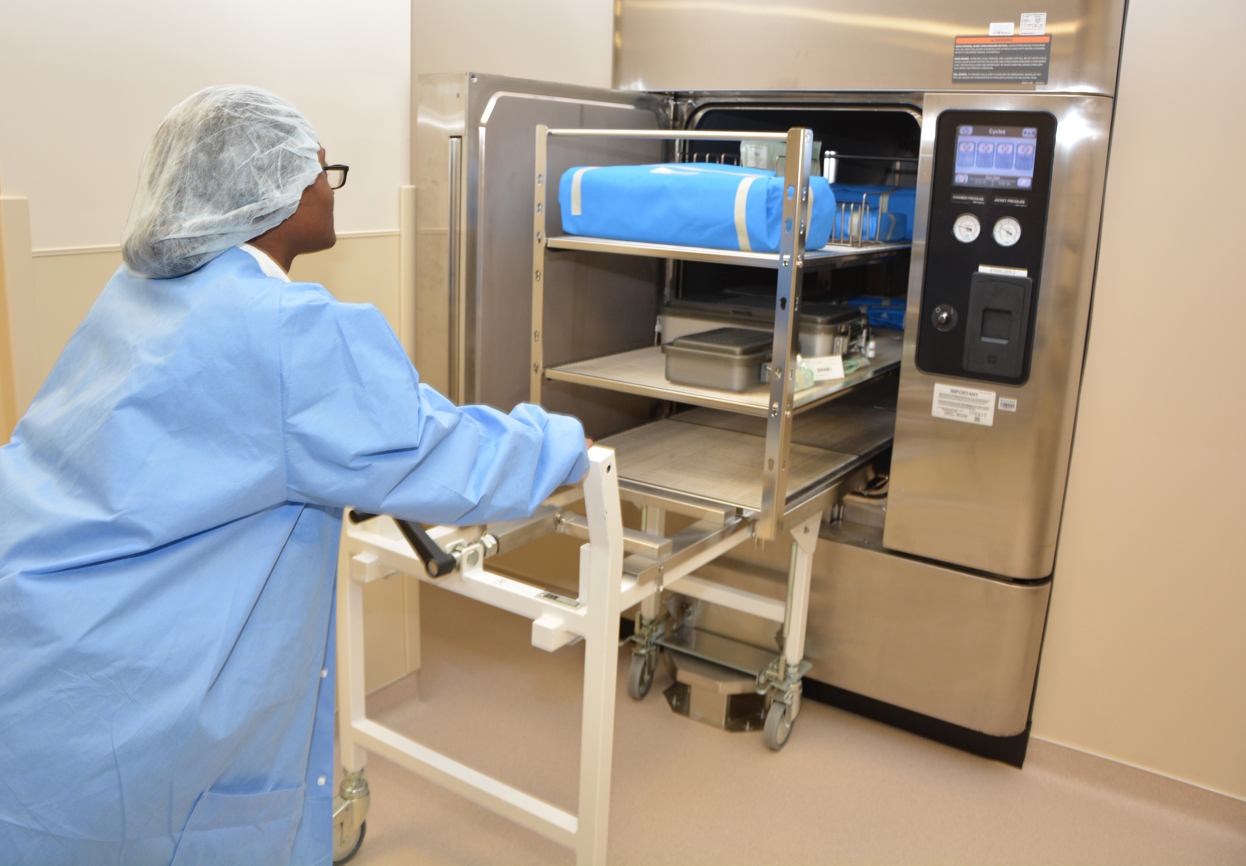 Hospital's sterileprocessing techs are CRDAMC's 'Gladiators' of