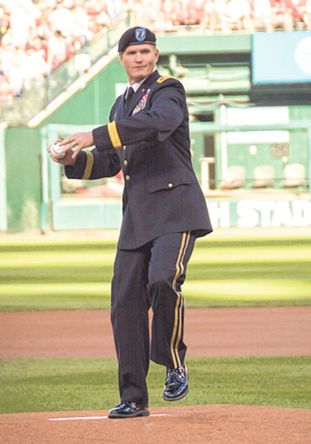 Fort Leonard Wood featured during Military Appreciation Day in St. Louis