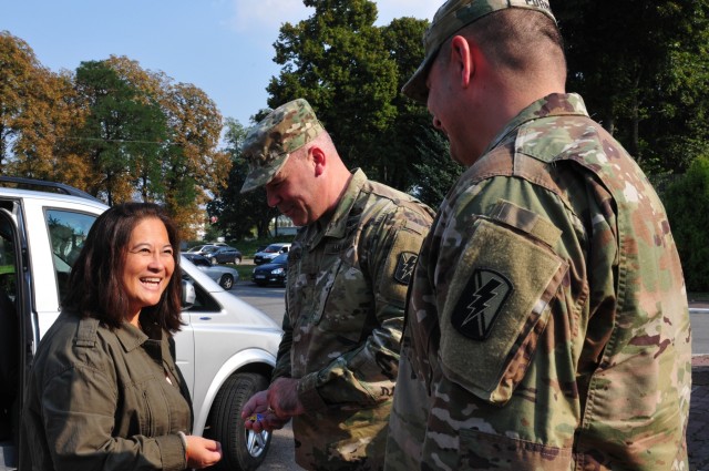 Assistant Secretary of the Army meets with Soldiers of Ukraine