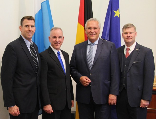 IMCOM-Europe director meets with Bavarian State interior minister