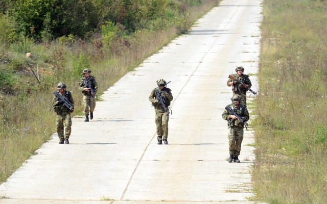 Croatian mobile infantry shows off Croatia's military might during IR16