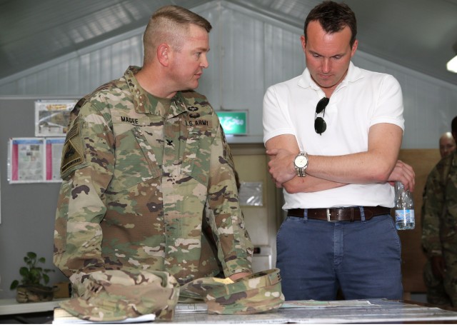 Army Secretary meets Soldiers in Kuwait