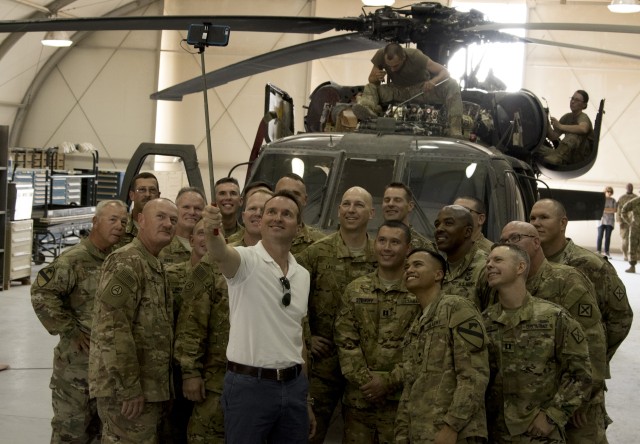 Army Secretary meets Soldiers in Kuwait