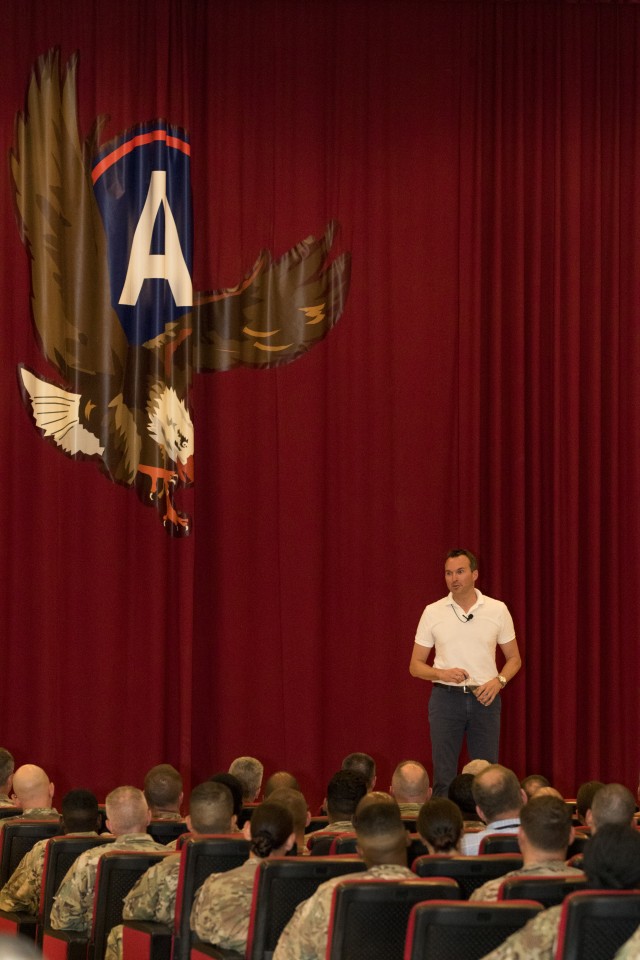 Army Secretary meets Soldiers in Kuwait