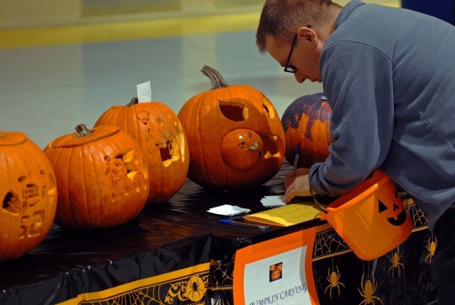 Halloween fun at Fort Wainwright's Hangar 5