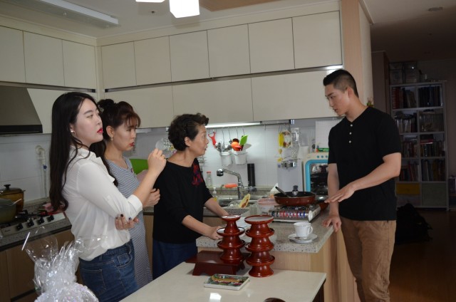 Iron Horse Soldier visits family, celebrates Chuseok in homeland