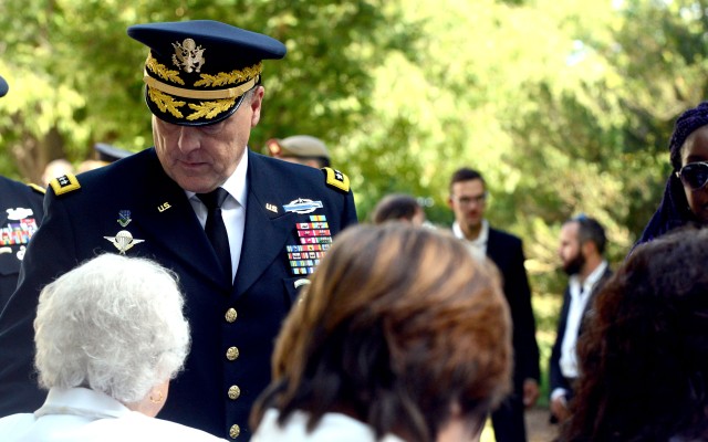 GEN Milley observes Gold Star Mother's Day