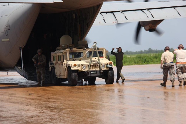 Army conducts joint force entry using newest communications gear