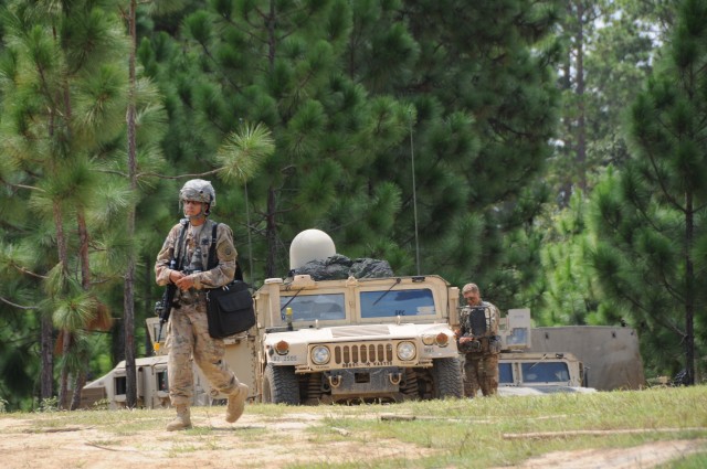 Army conducts joint force entry using newest communications gear