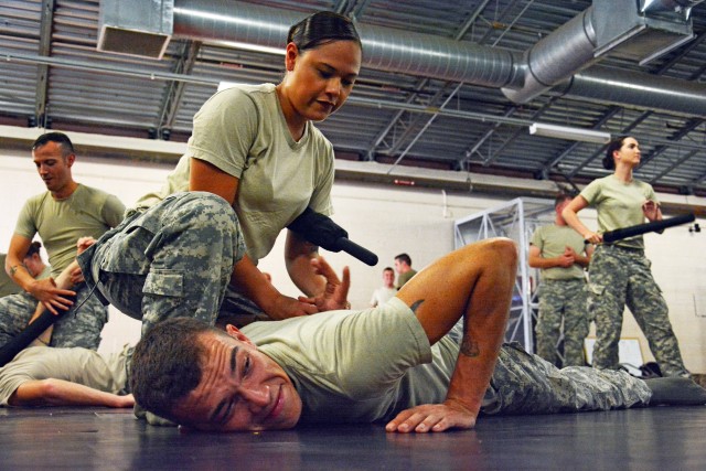 8th MPs conduct law enforcement integration with, certify reservists