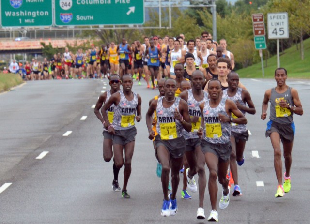 Soldiers dominate 2016 Army Ten-Miler