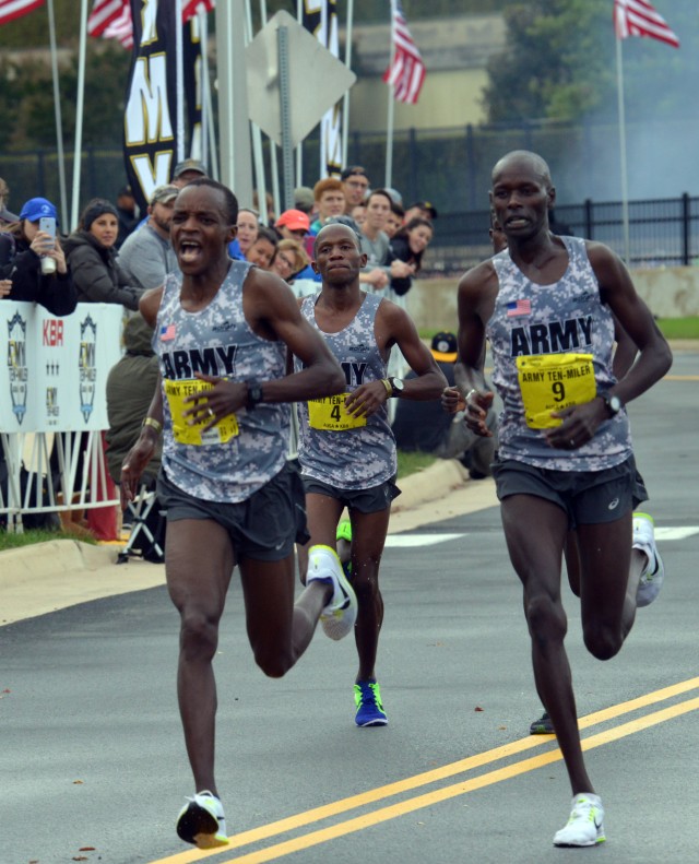 Soldiers dominate 2016 Army Ten-Miler