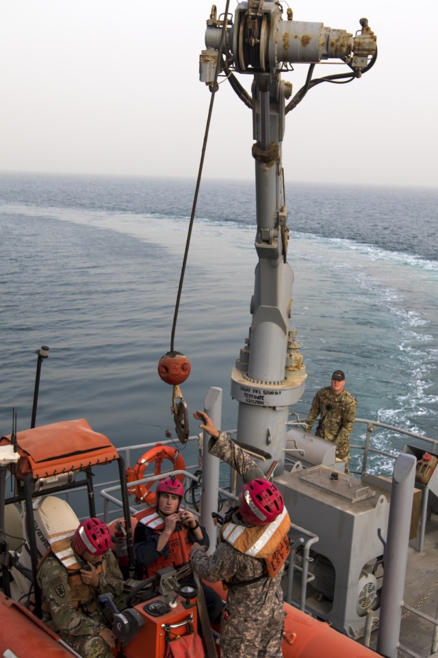 Weapons training unique for U.S. Army Central mariners