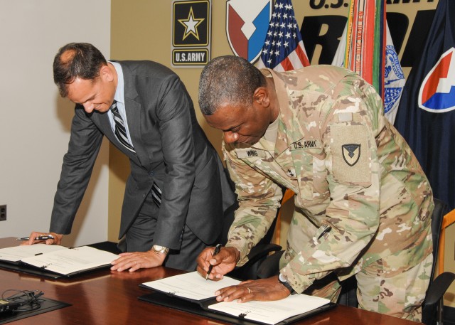 RDECOM, Lockheed Martin sign R&D cooperative agreement