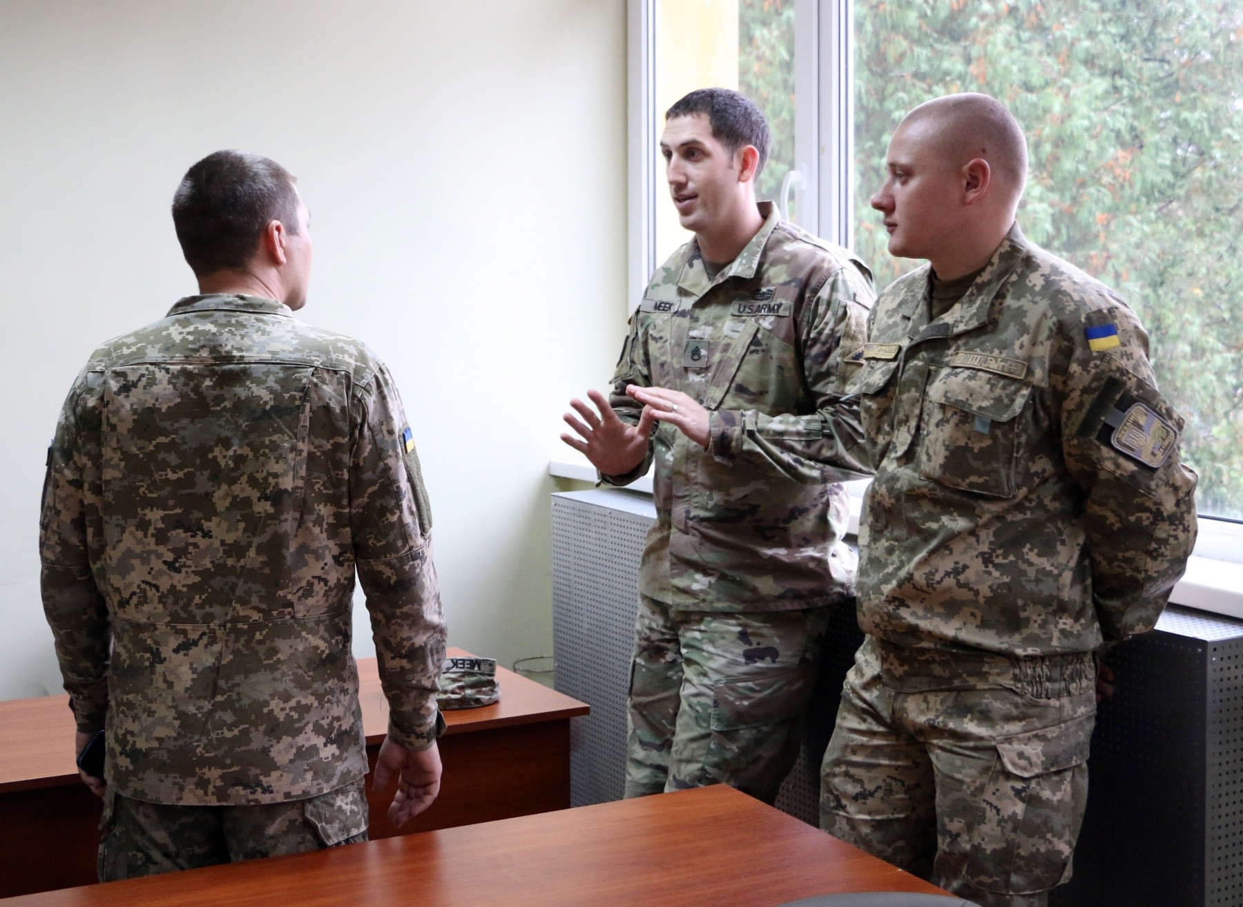 7th atc soldiers share basic instructor skills with ukrainians