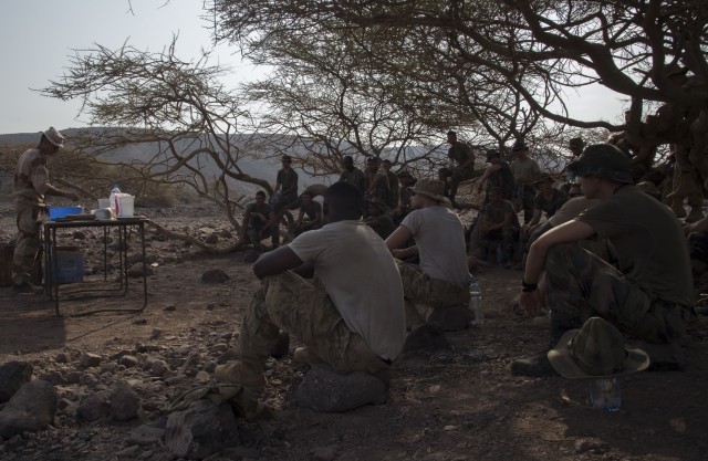 Task Force Hurricane Soldiers Complete French Desert Survival Course