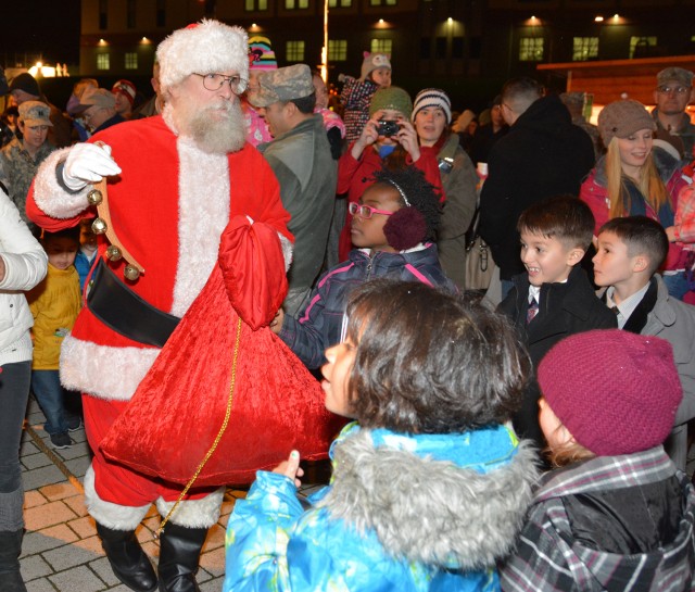 Holiday Assistance Program provides for financially strapped military families