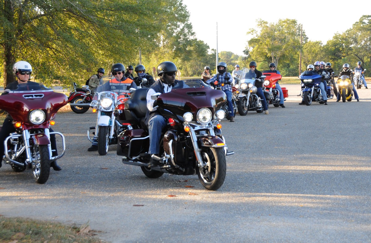 1-11th Avn. Regt. hosts motorcycle mentorship ride | Article | The ...