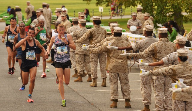 Soldier wins Marine Corps Marathon by wide margin