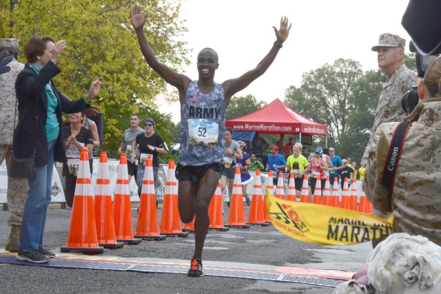 Soldier wins Marine Corps Marathon by wide margin