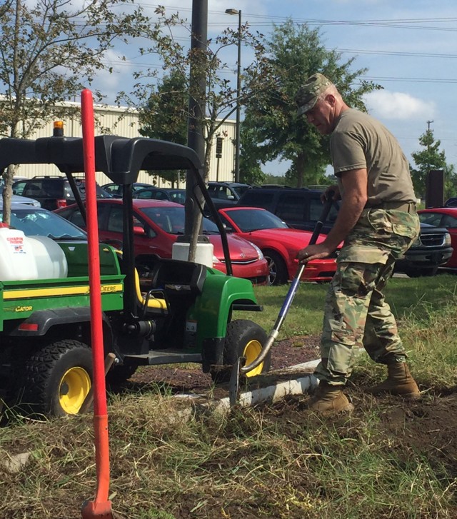 Volunteers Generate Buzz Around Army Reserve on National Public Lands Day
