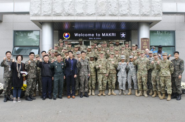 'Devil' Soldiers Experience Korean History and Culture