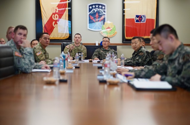 ROK/U.S. Combined Division staff visit 593rd ESC