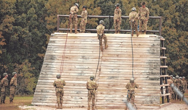 Soldiers in BCT face fear, build confidence on Warrior Tower at Fort Leonard Wood