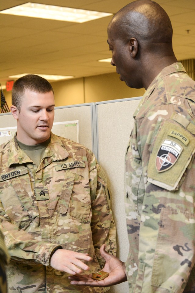NATO's Resolute Support, USFOR-A senior enlisted leader visits 1CD RSSB
